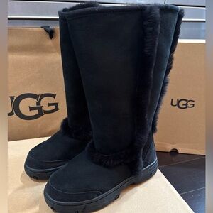 Ugg SUNBURST TALL WATERPROOF BOOTS IN BLACK SZ 6 NEW IN BOX
